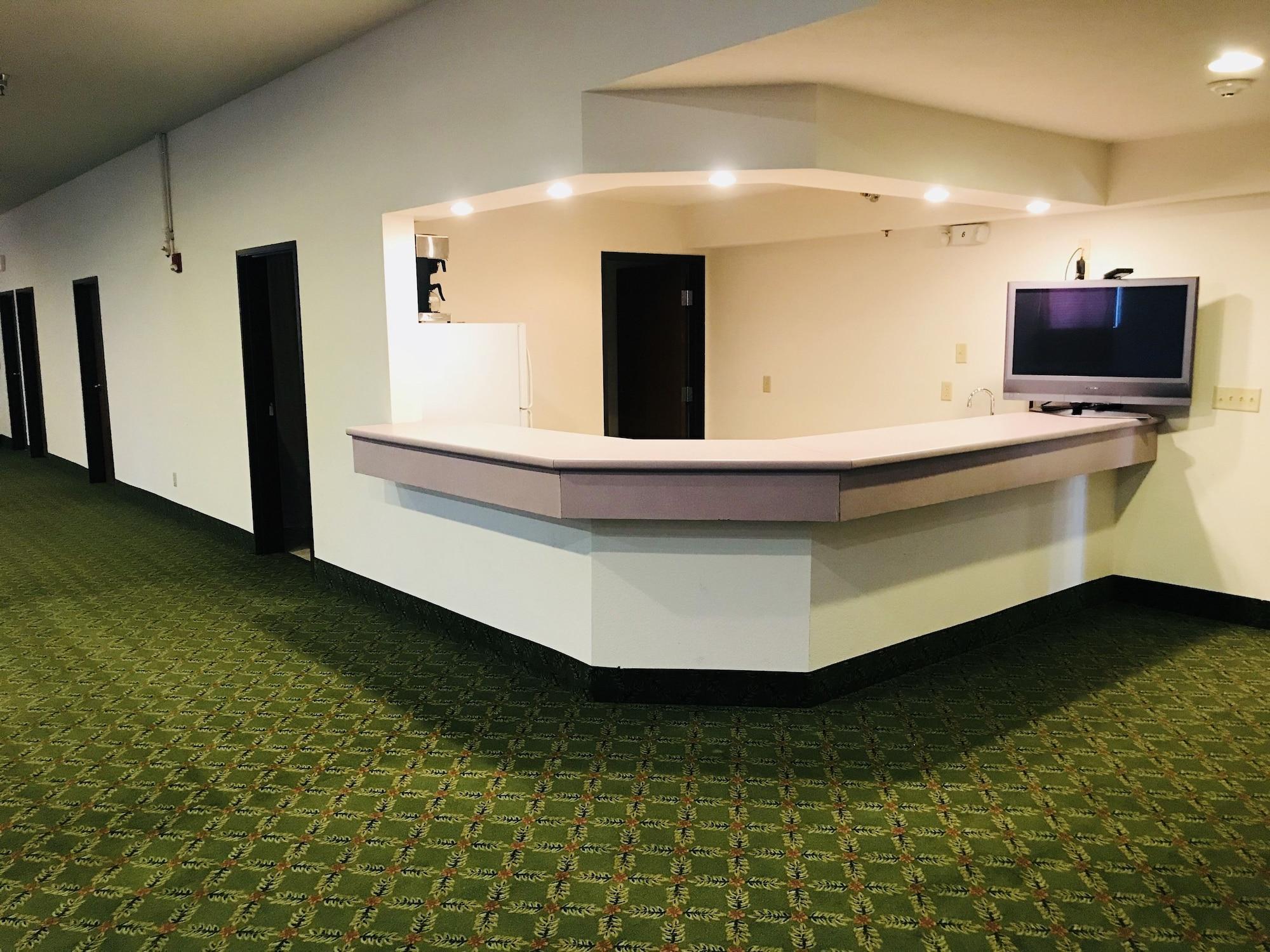 Pinckneyville Inn And Suites Екстер'єр фото