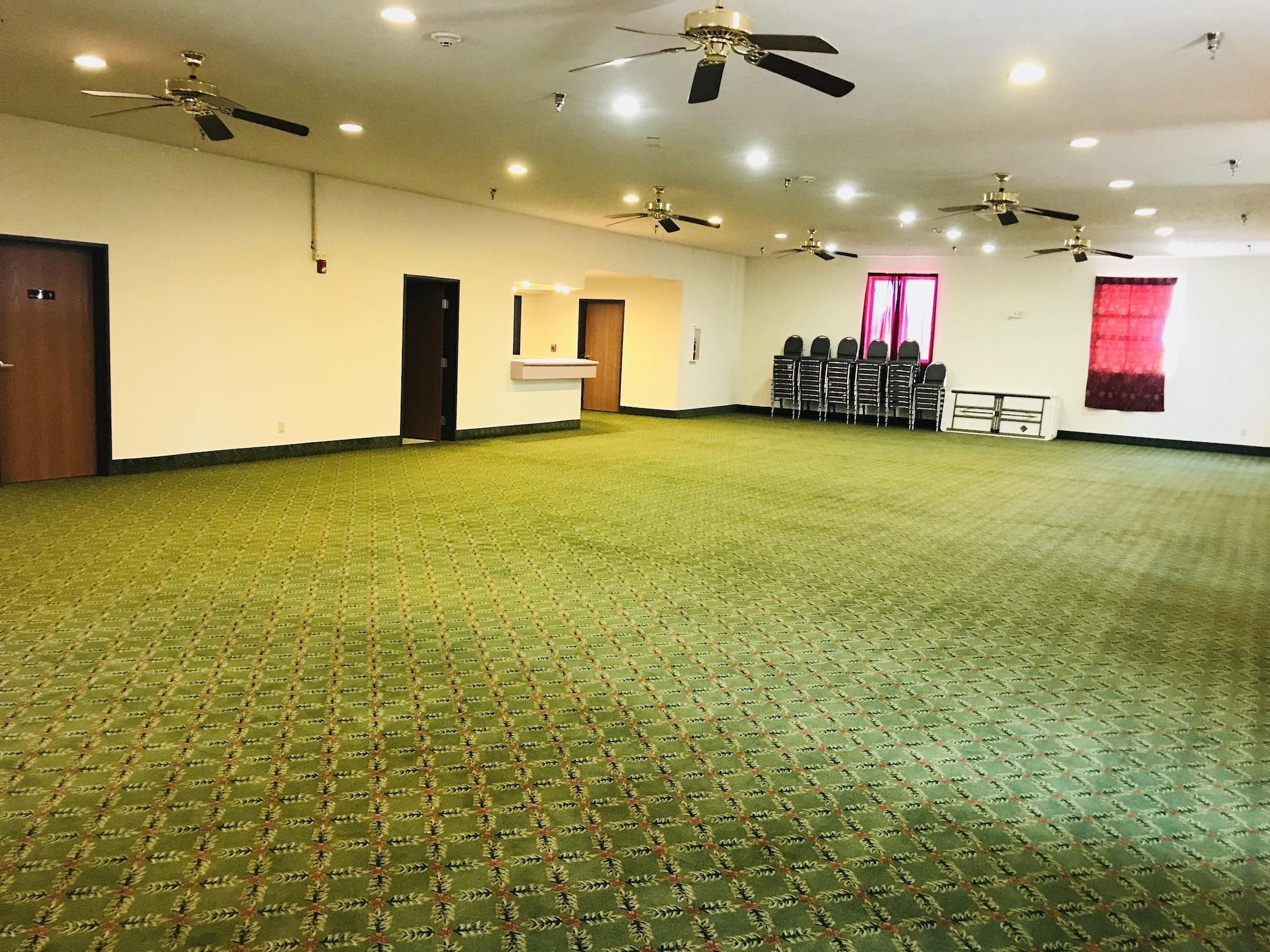 Pinckneyville Inn And Suites Екстер'єр фото