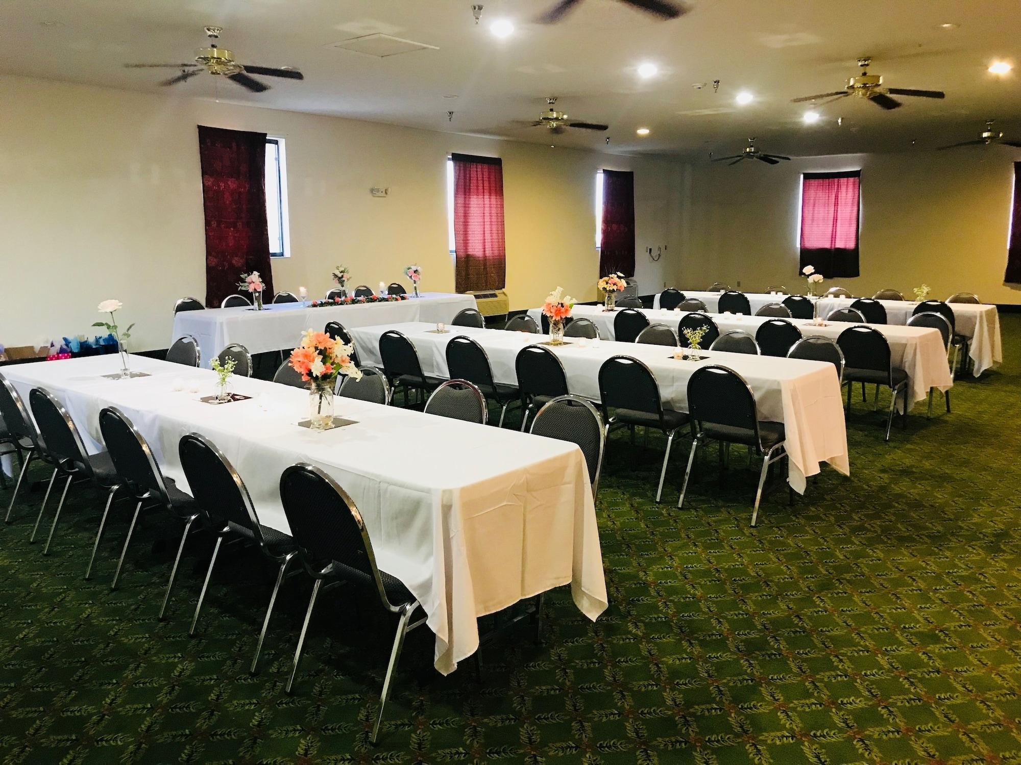 Pinckneyville Inn And Suites Екстер'єр фото