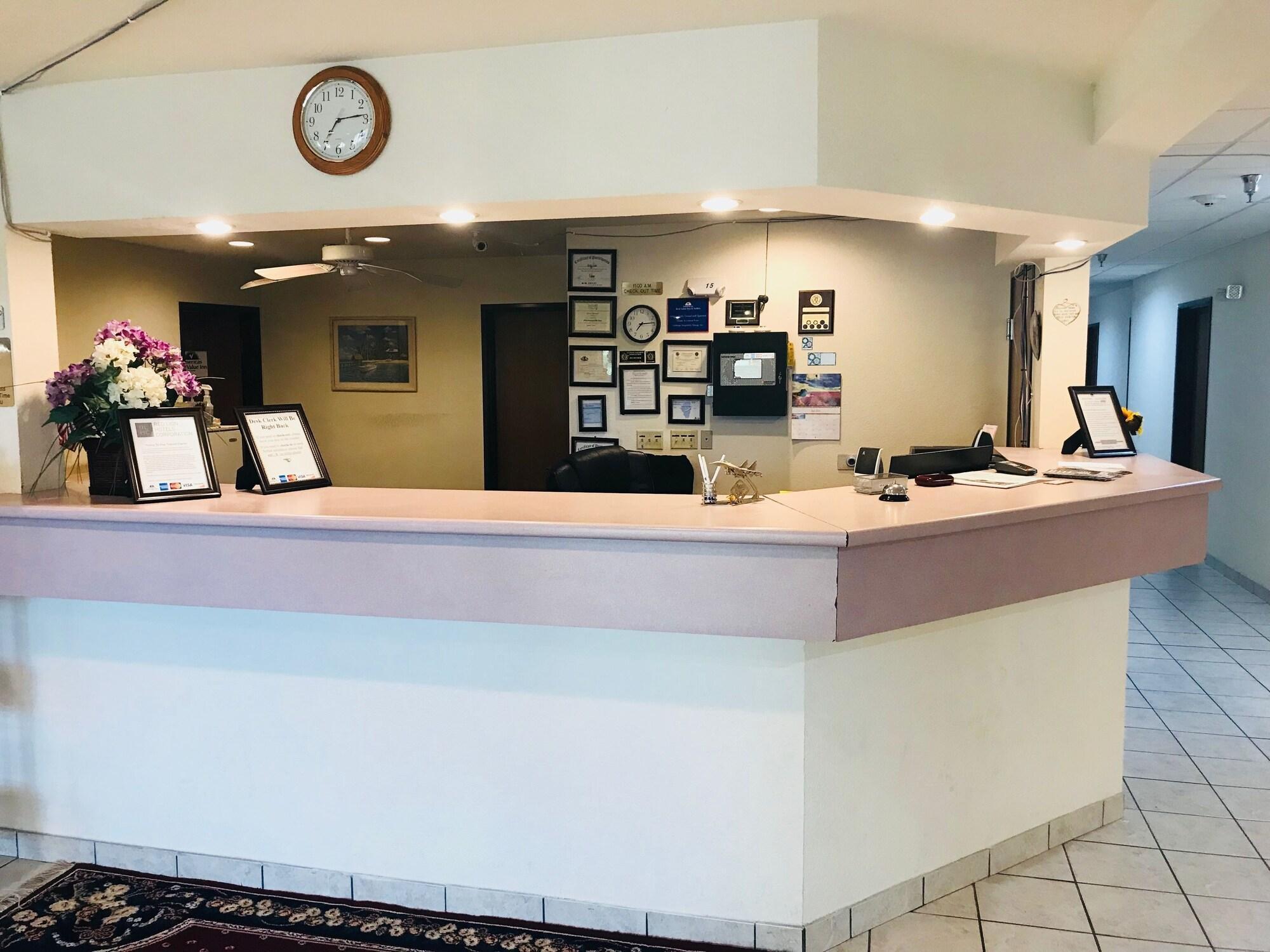Pinckneyville Inn And Suites Екстер'єр фото